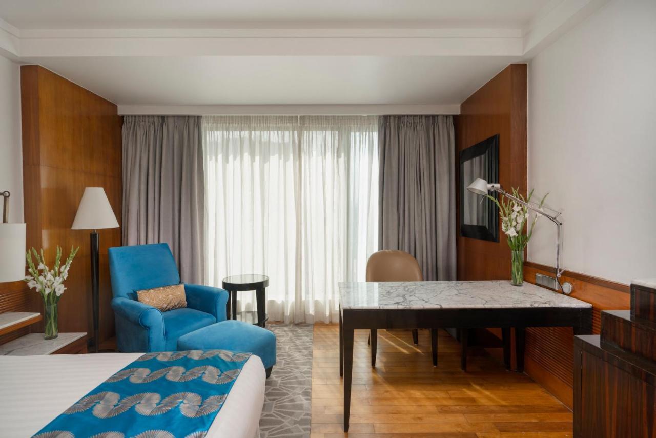 Отель Intercontinental Marine Drive Mumbai By Ihg Экстерьер фото
