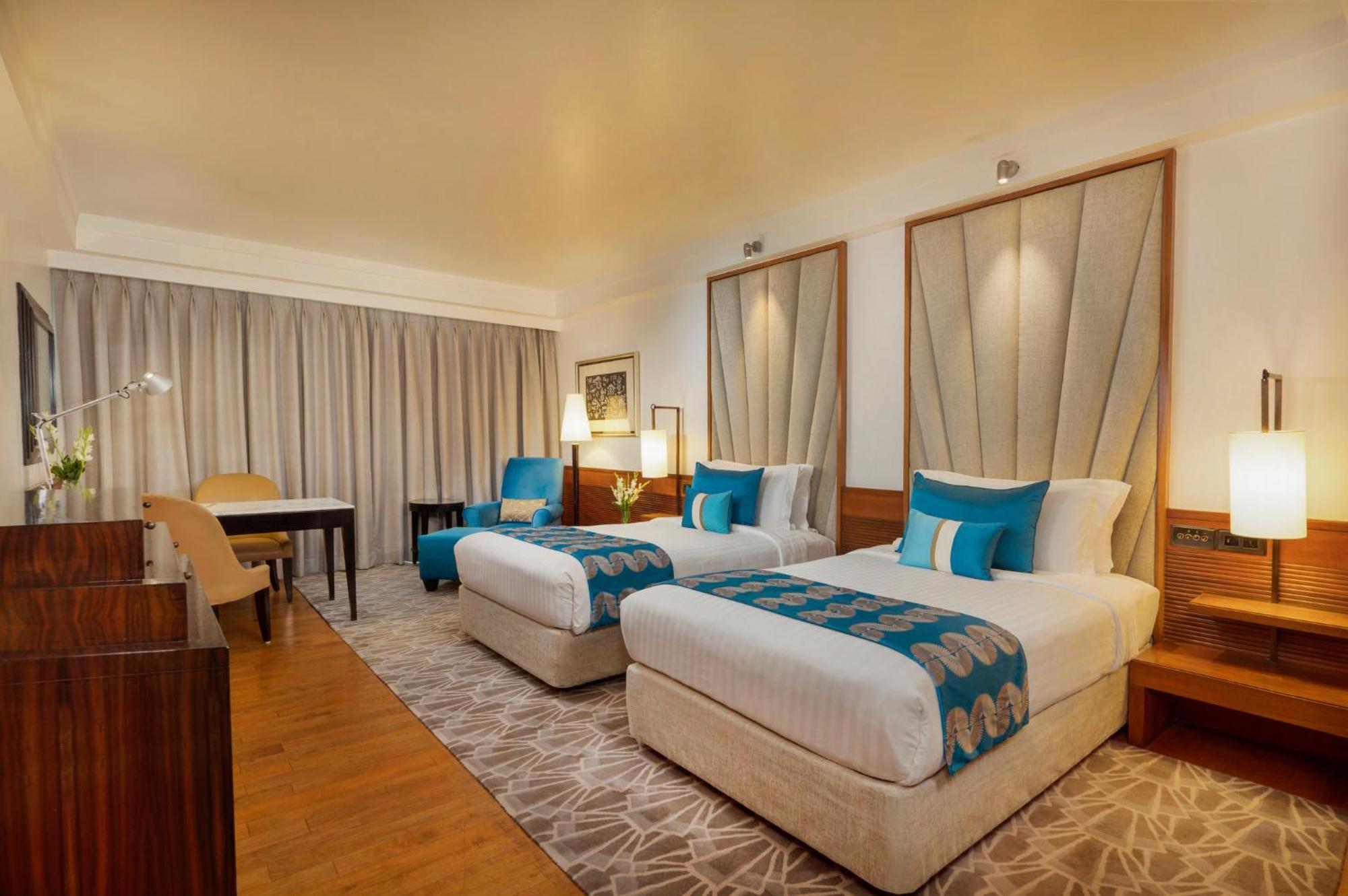 Отель Intercontinental Marine Drive Mumbai By Ihg Экстерьер фото